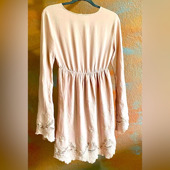 Love stitch dusty rose dress, size small - Picture 3 of 4